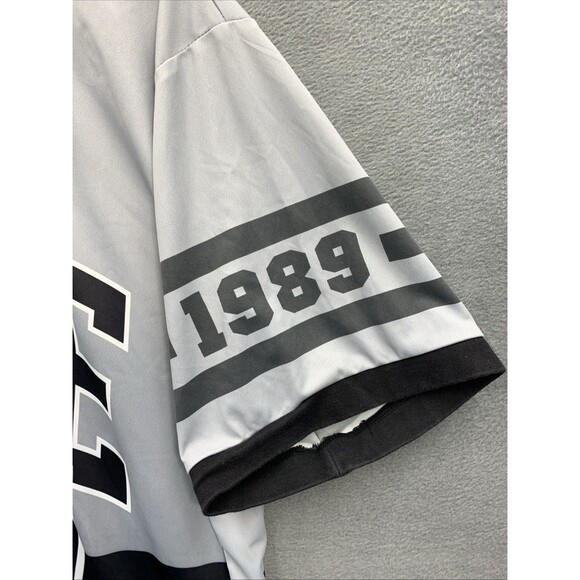 Eight & Nine MFG Co  Graphic Tee Shirt Juice Earn It Tupac 2Pac crewneck Vtg - Picture 13 of 16